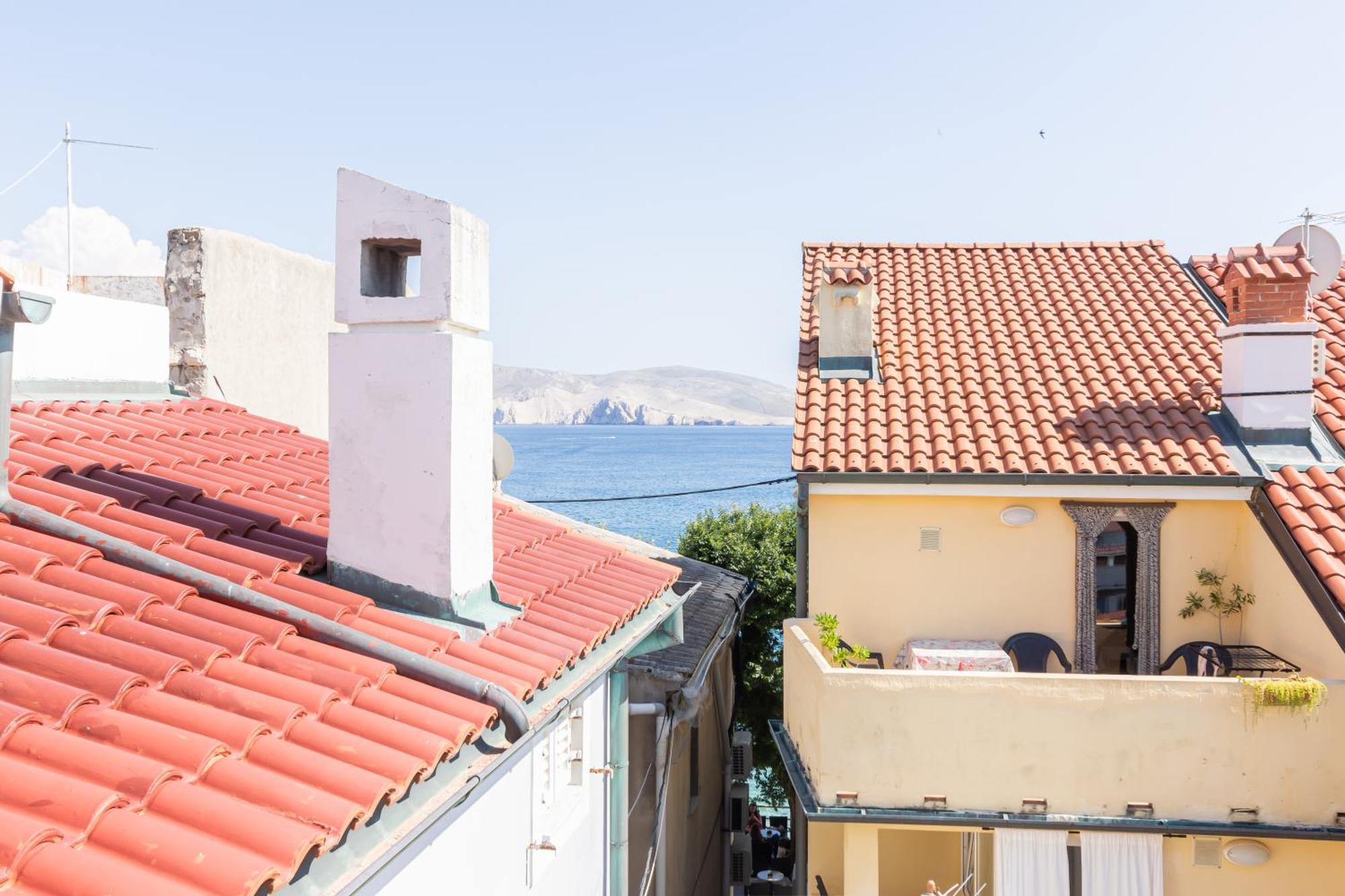 Rooms & Studio Apartments By The Way Baška Exteriör bild