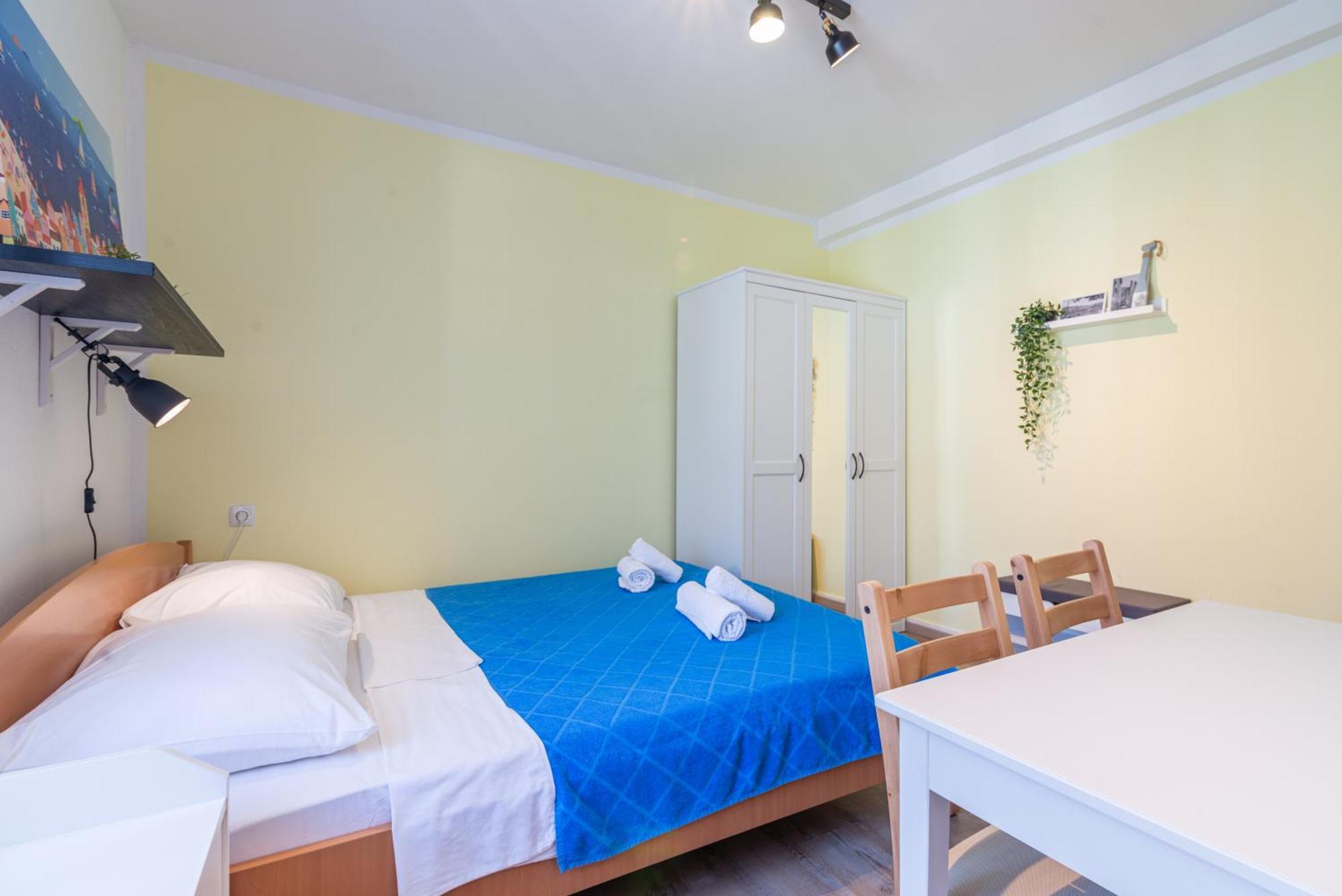 Rooms & Studio Apartments By The Way Baška Exteriör bild